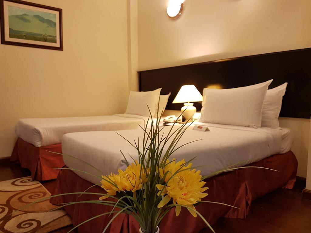 Al Jawhara Metro Hotel Dubai Bagian luar foto